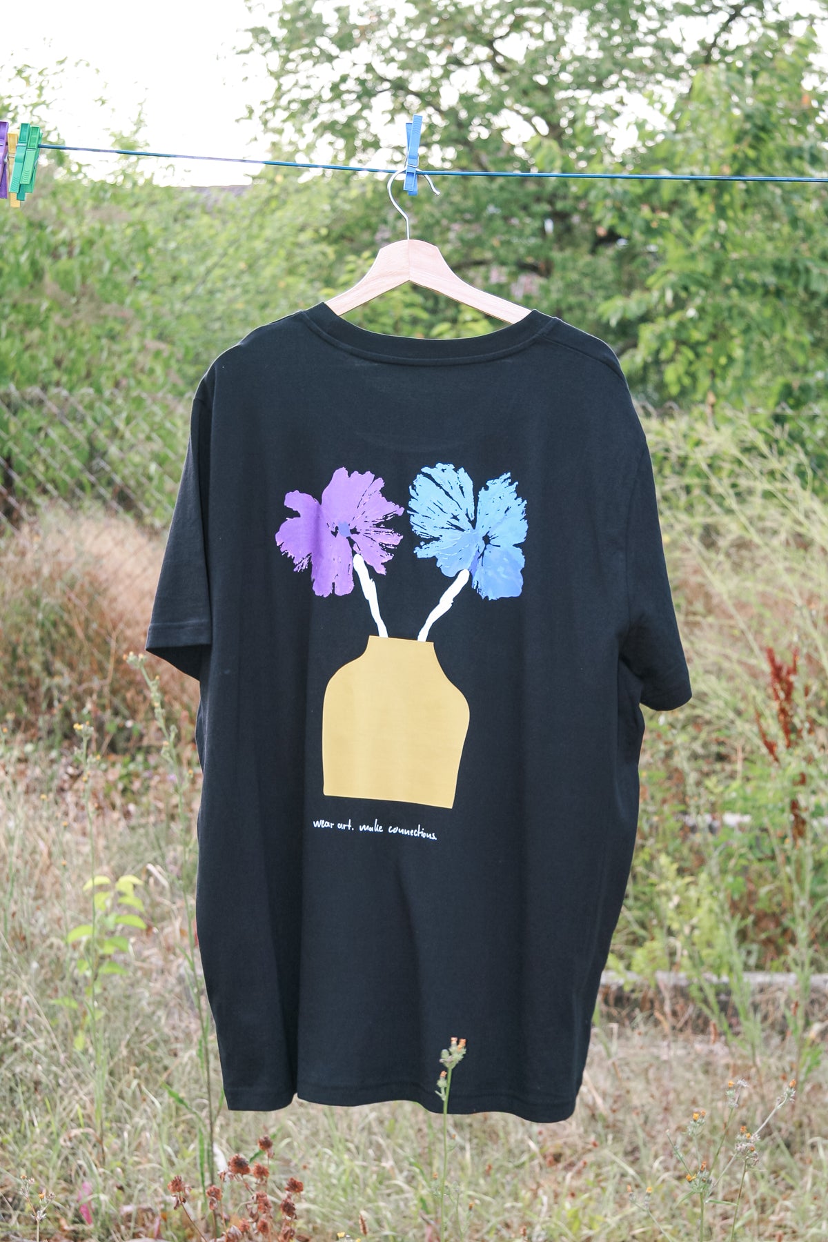 Die Blumenvase - Shirt aus unserem Lager