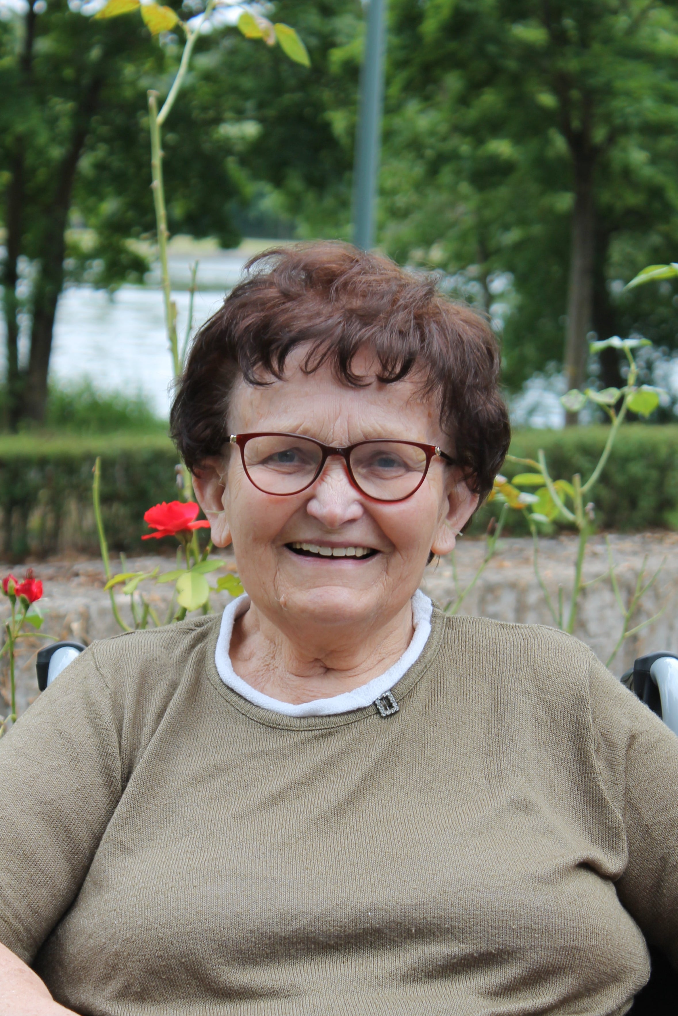 Elfriede Klein, Künstlerin des Kirschbaums